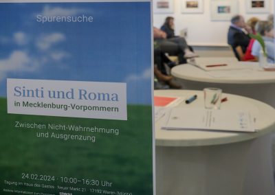 Eindrücke vom Fachtag „Spurensuche – Sinti und Roma in Mecklenburg-Vorpommern“ in Waren (Müritz)