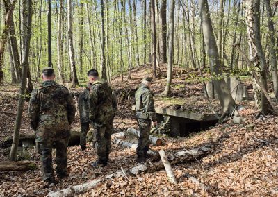 Bundeswehr besucht KZ-Gedenkort „Waldbau“ in Neubrandenburg